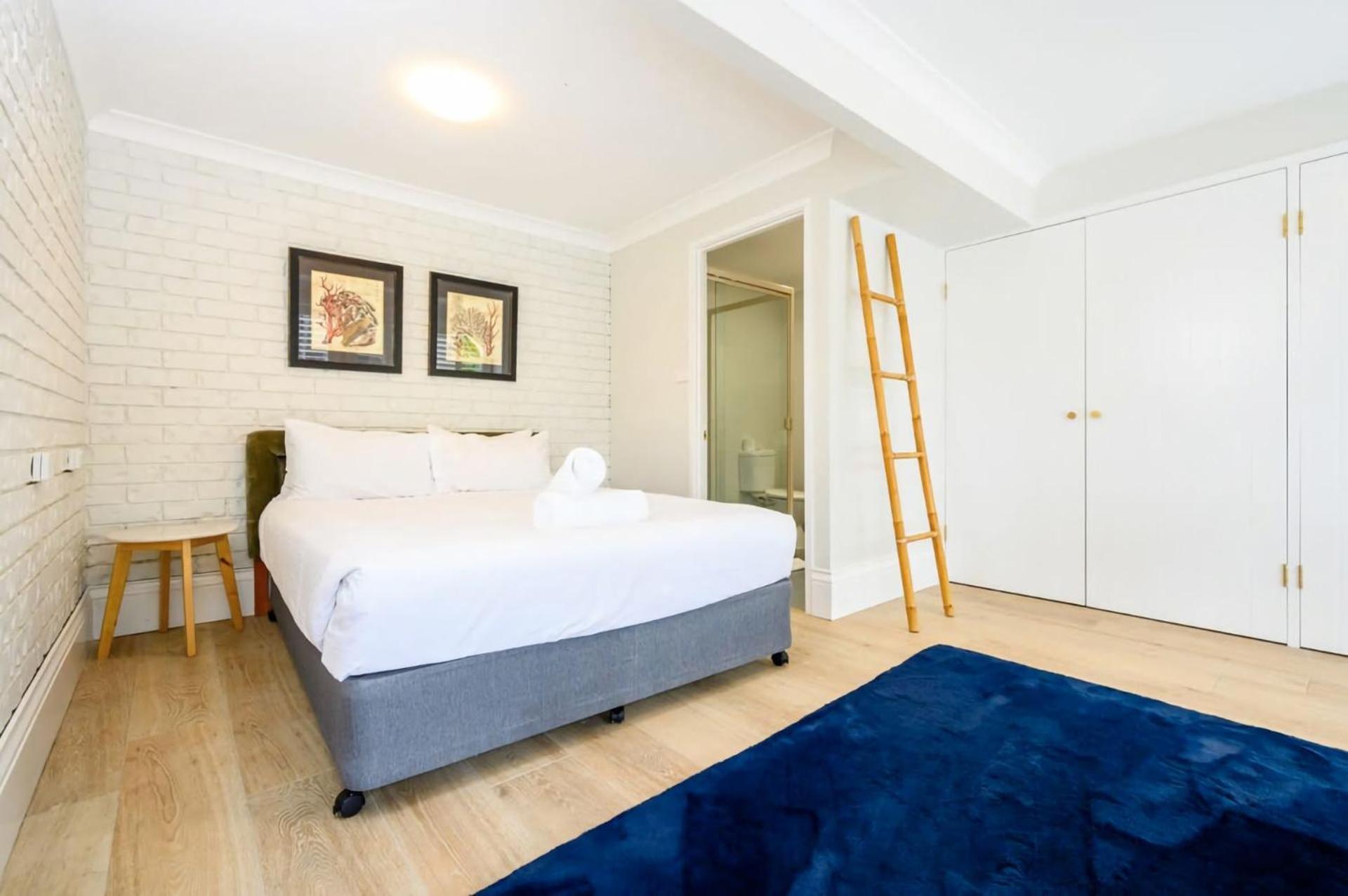 Stunning Riverside Hinterland Retreat Apartment *